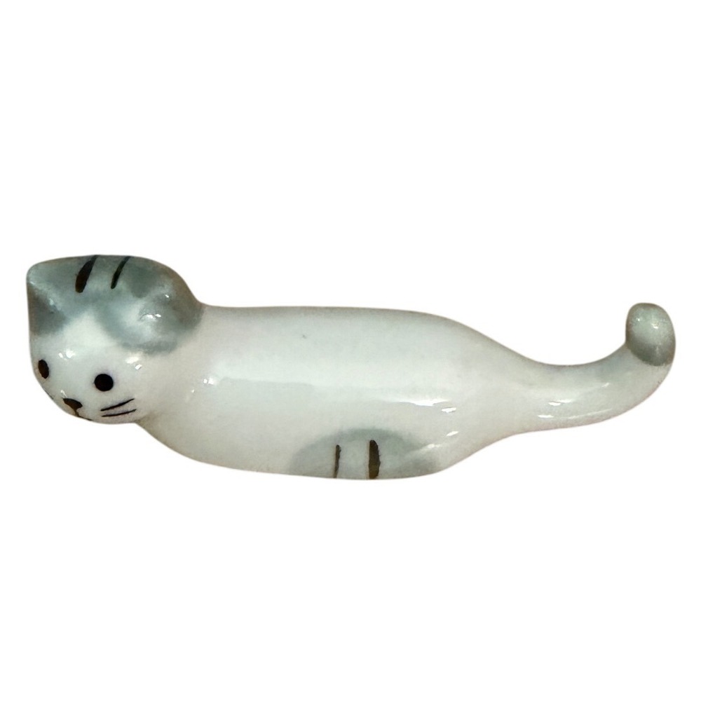 Ceramic Cat Figurine Chopstick‎ Rest Holder Gray White Cute Kitchen Accessory